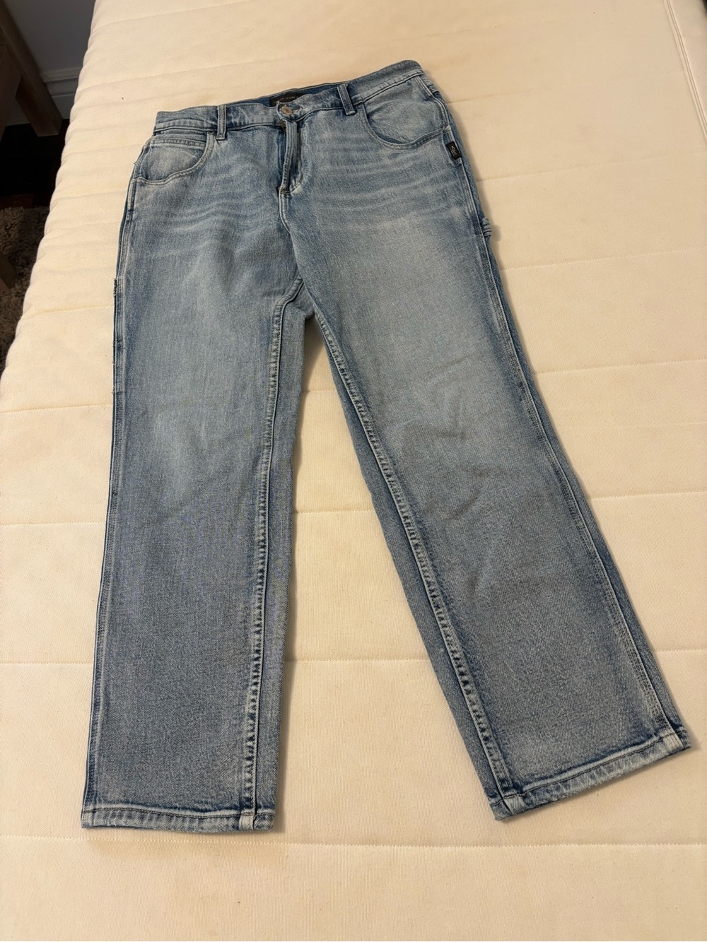 NWOT SILVER JEANS Light Acid Wash Carpenter Relaxed Fit Jeans